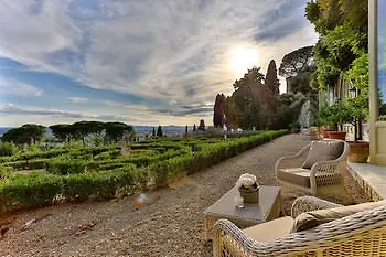**** Hotel Villa Le Fontanelle Florence Italy